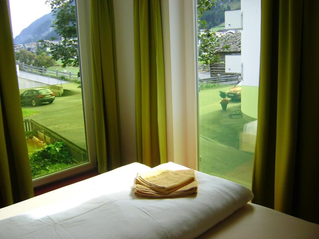 Almandin Apartments Ischgl Room photo
